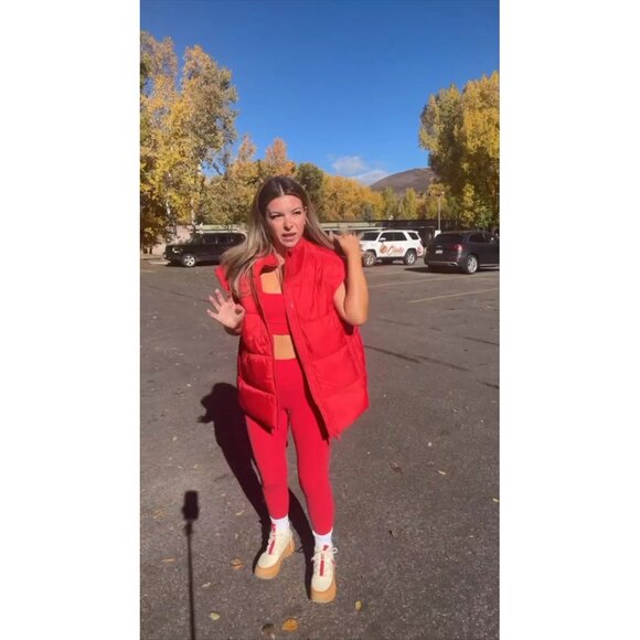 FREE PEOPLE Movement Never Better 7/8 Length Leggings in Winterberry Size Small - Picture 12 of 15